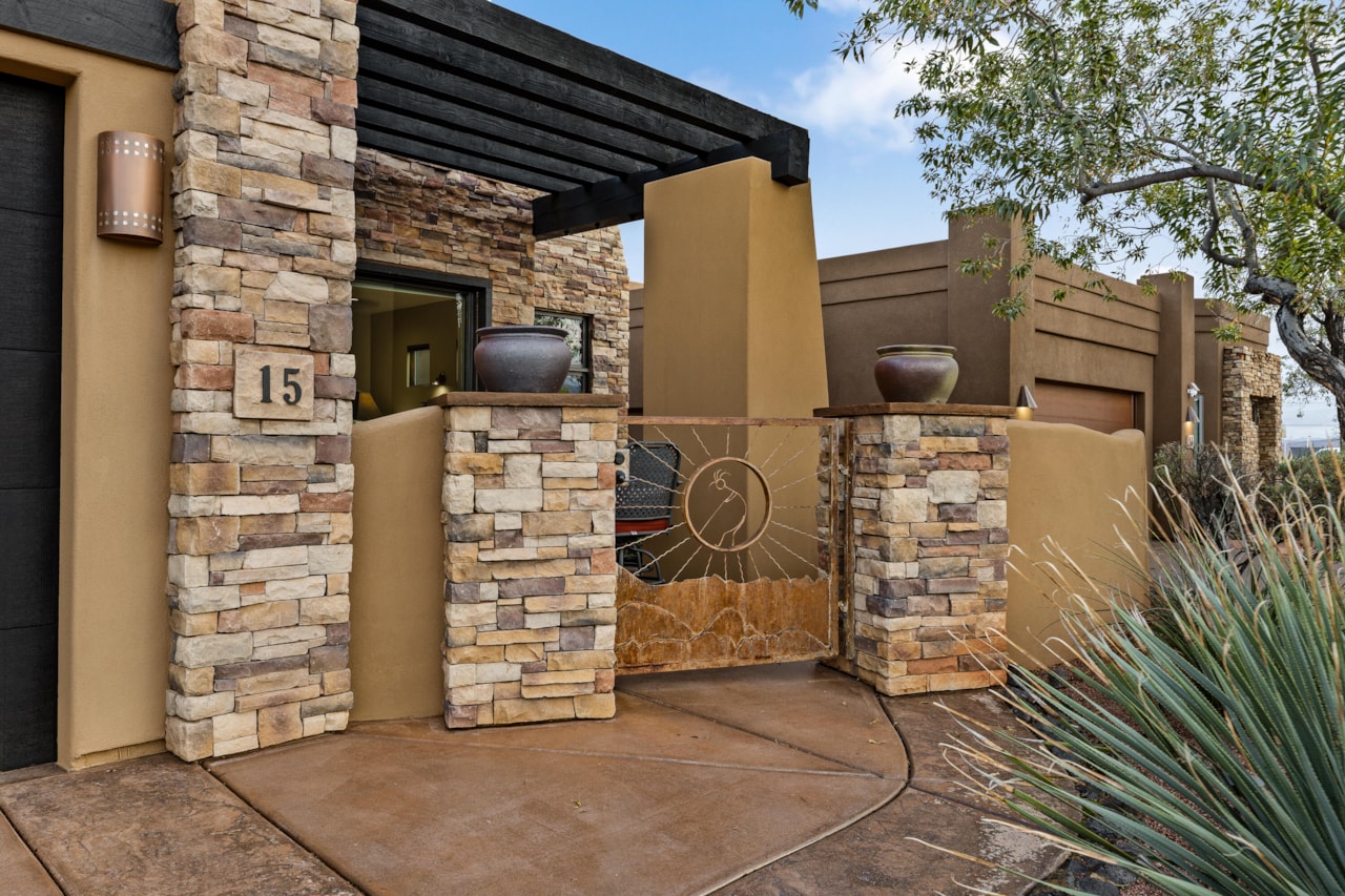 2090 N Tuweap DR #15 St George, UT 84770 home for sale, MLS#25-266909 - Erika Rogers Photo 34