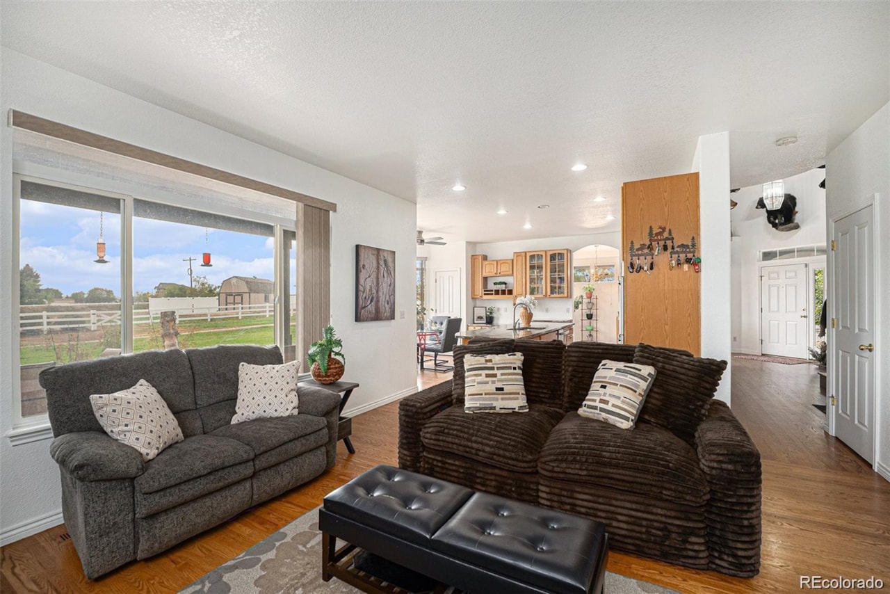 8420 E 160th Place Todd Creek Meadows Experience country living with modern comfort at this Todd Creek Meadows estate! Set on 1.4 acres,... Brighton Adams CO 80602 6372487 home for sale $1,125,000 6372487 Photo 11