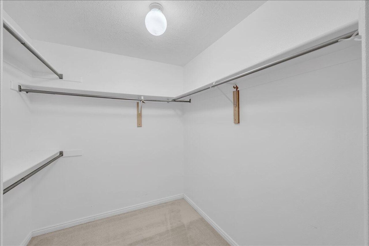 639 W Uxbridge CIR St George, UT 84770 home for sale, MLS#25-265999 - Erika Rogers Photo 11