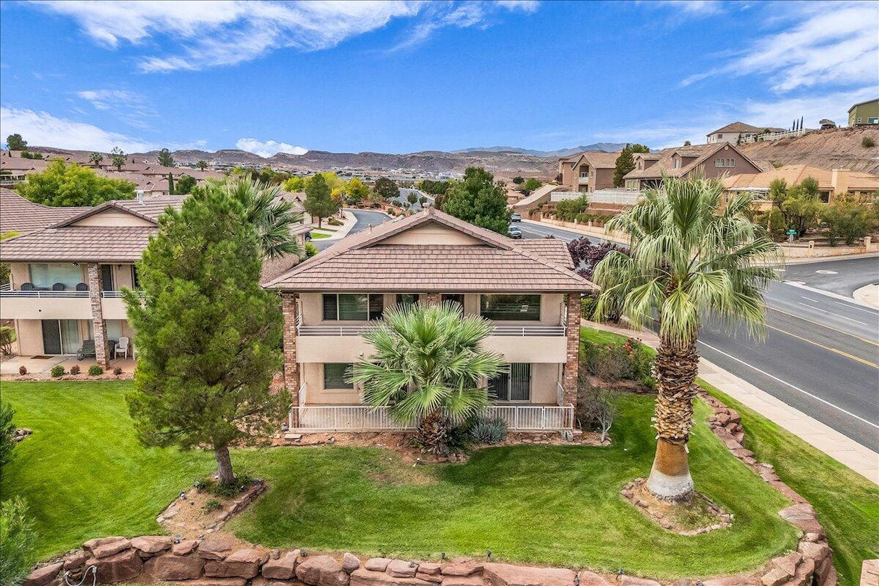 639 W Uxbridge CIR St George, UT 84770 home for sale, MLS#25-265999 - Erika Rogers Photo 29