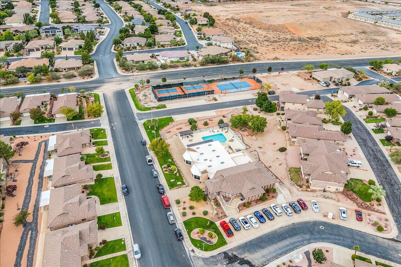 639 W Uxbridge CIR St George, UT 84770 home for sale, MLS#25-265999 - Erika Rogers Photo 32