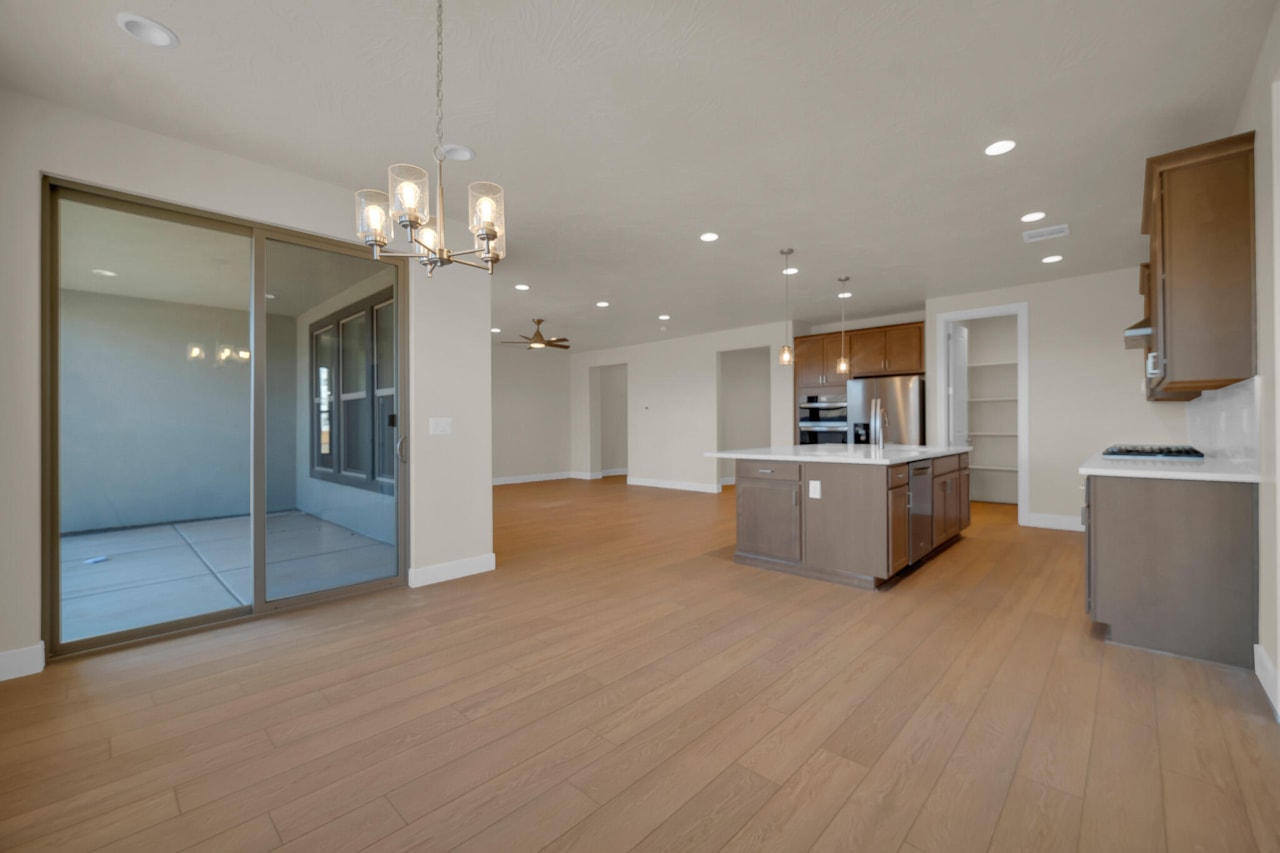 625 S Savio DR #Lot 19 St George, UT 84770 home for sale, MLS#25-266808 - Erika Rogers Photo 5