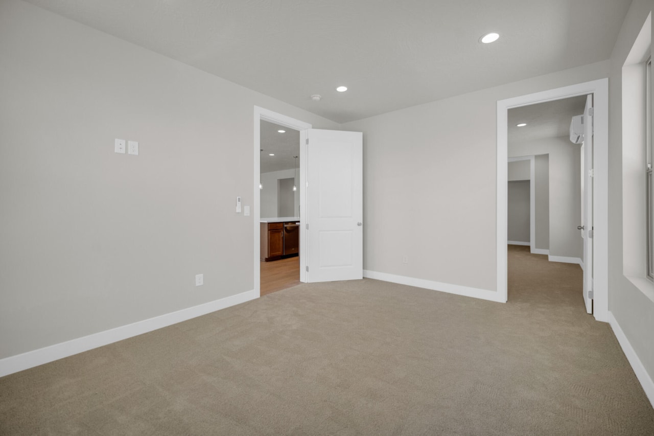 625 S Savio DR #Lot 19 St George, UT 84770 home for sale, MLS#25-266808 - Erika Rogers Photo 8