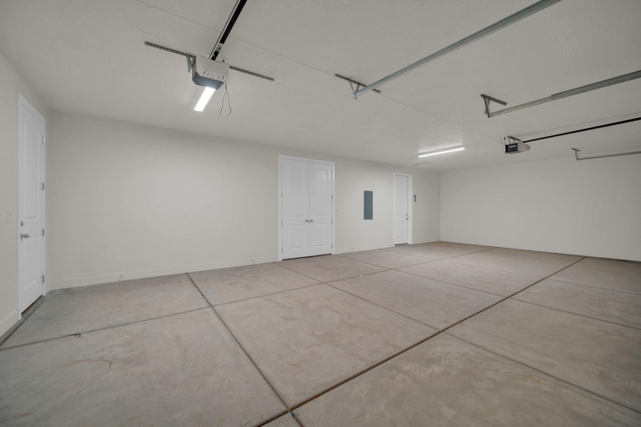 625 S Savio DR #Lot 19 St George, UT 84770 home for sale, MLS#25-266808 - Erika Rogers Photo 22