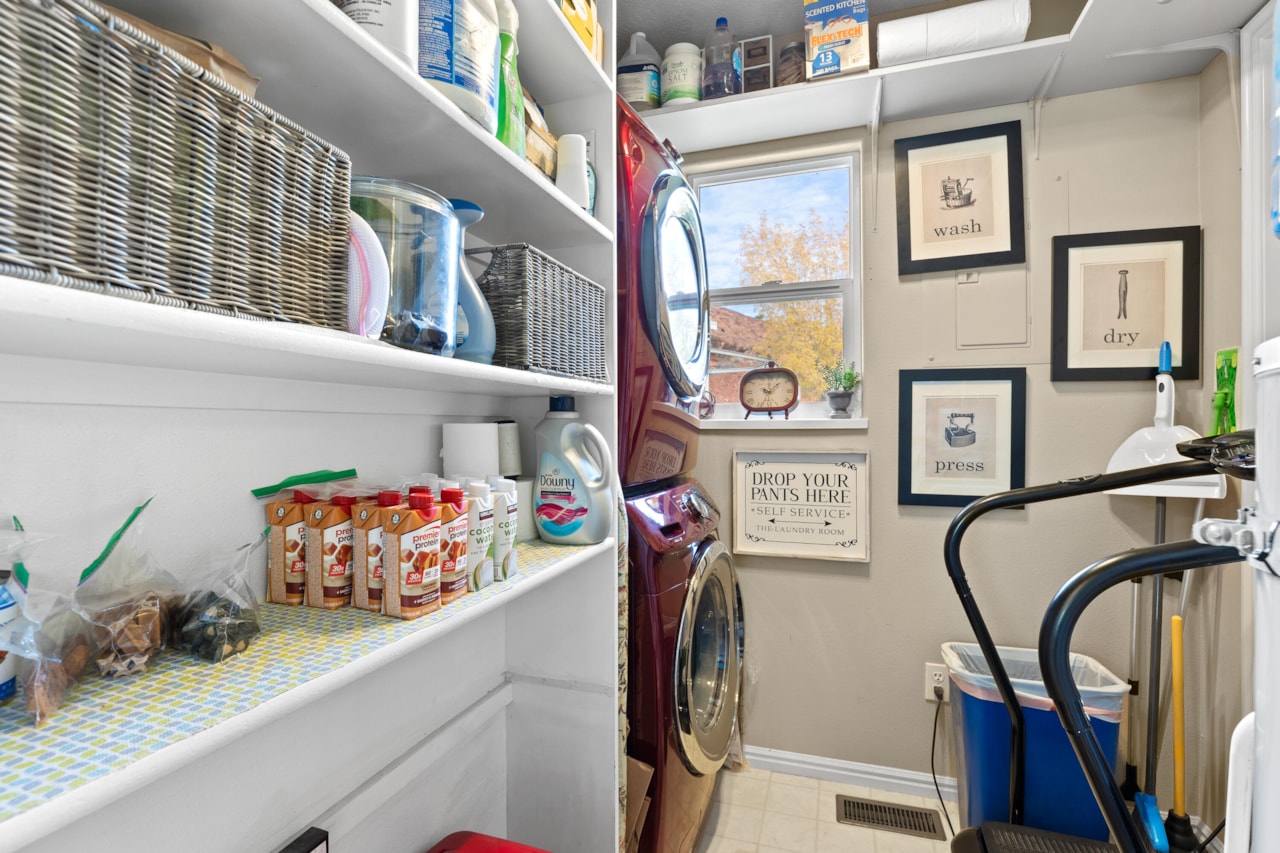 1150 W Red Hills Parkway #185 Washington, UT 84780 home for sale, MLS#25-266932 - Erika Rogers Photo 19