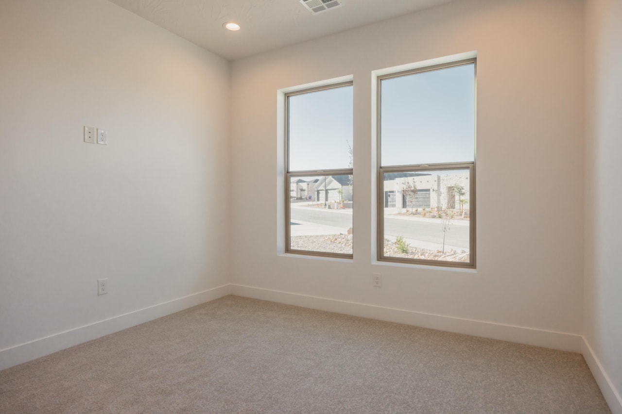 2666 W Venice #Lot 40 St George, UT 84770 home for sale, MLS#25-266810 - Erika Rogers Photo 23