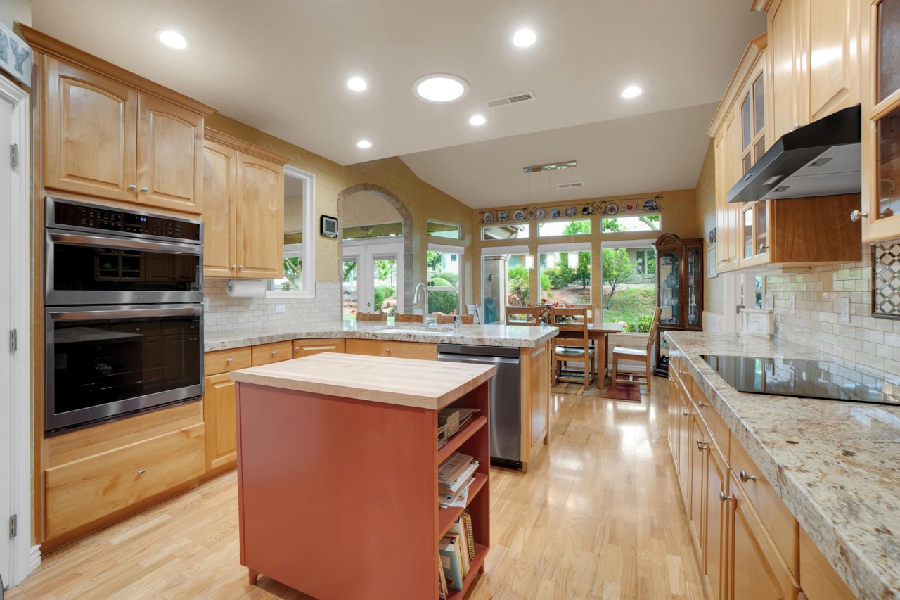 1102 W Chama CT Washington, UT 84780 home for sale, MLS#25-266939 - Erika Rogers Photo 10