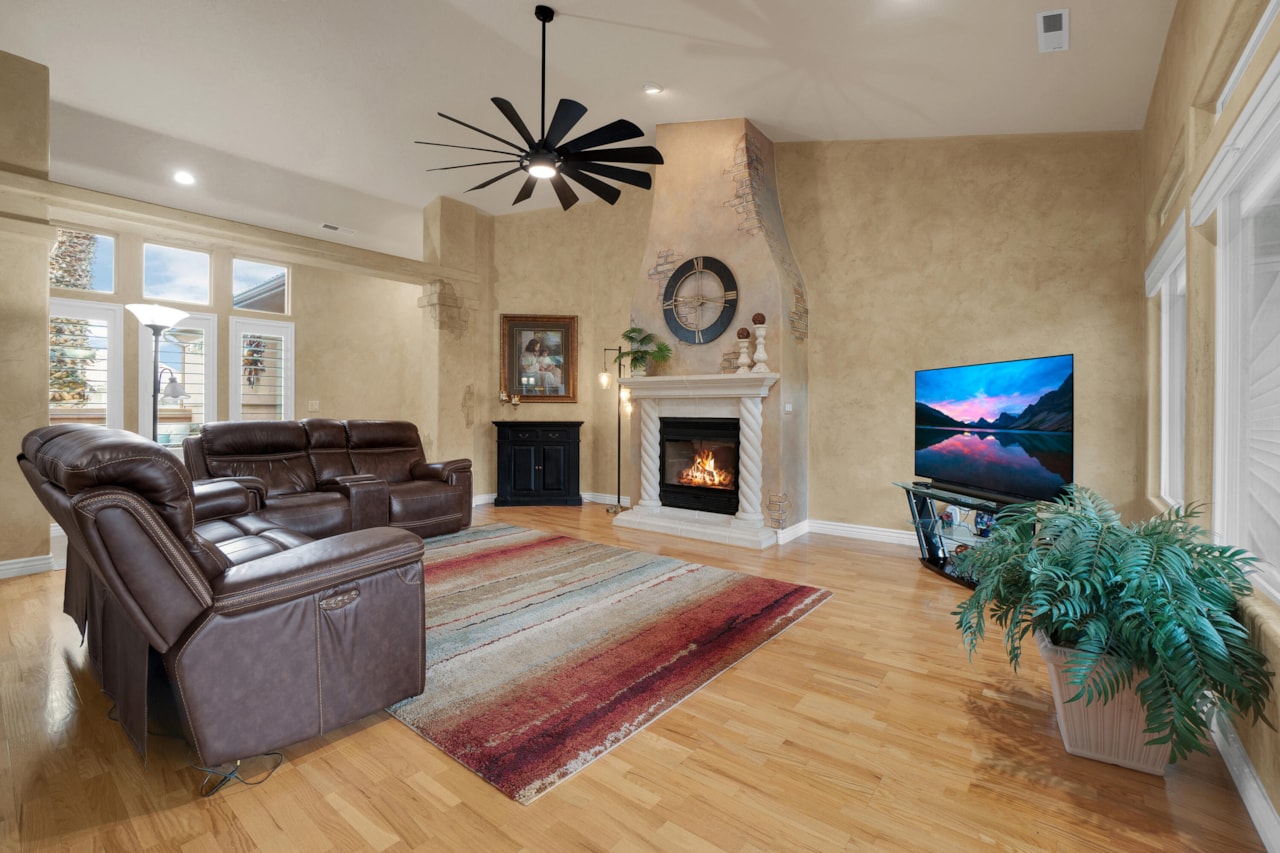 1102 W Chama CT Washington, UT 84780 home for sale, MLS#25-266939 - Erika Rogers Photo 12