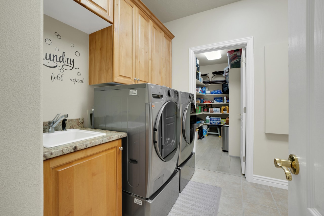 1102 W Chama CT Washington, UT 84780 home for sale, MLS#25-266939 - Erika Rogers Photo 24