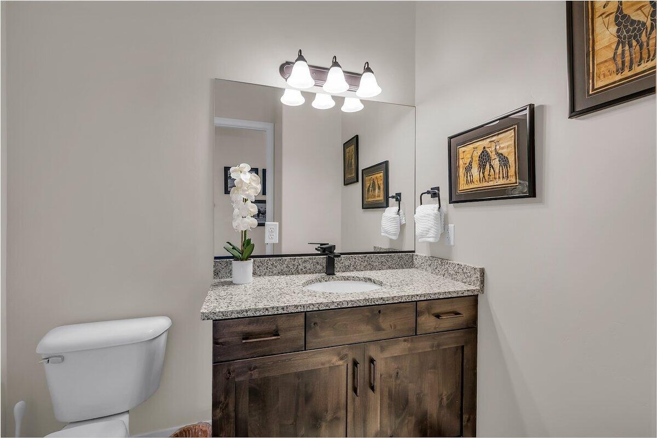 4745 N Cottontail DR St George, UT 84770 home for sale, MLS#25-264307 - Erika Rogers Photo 13