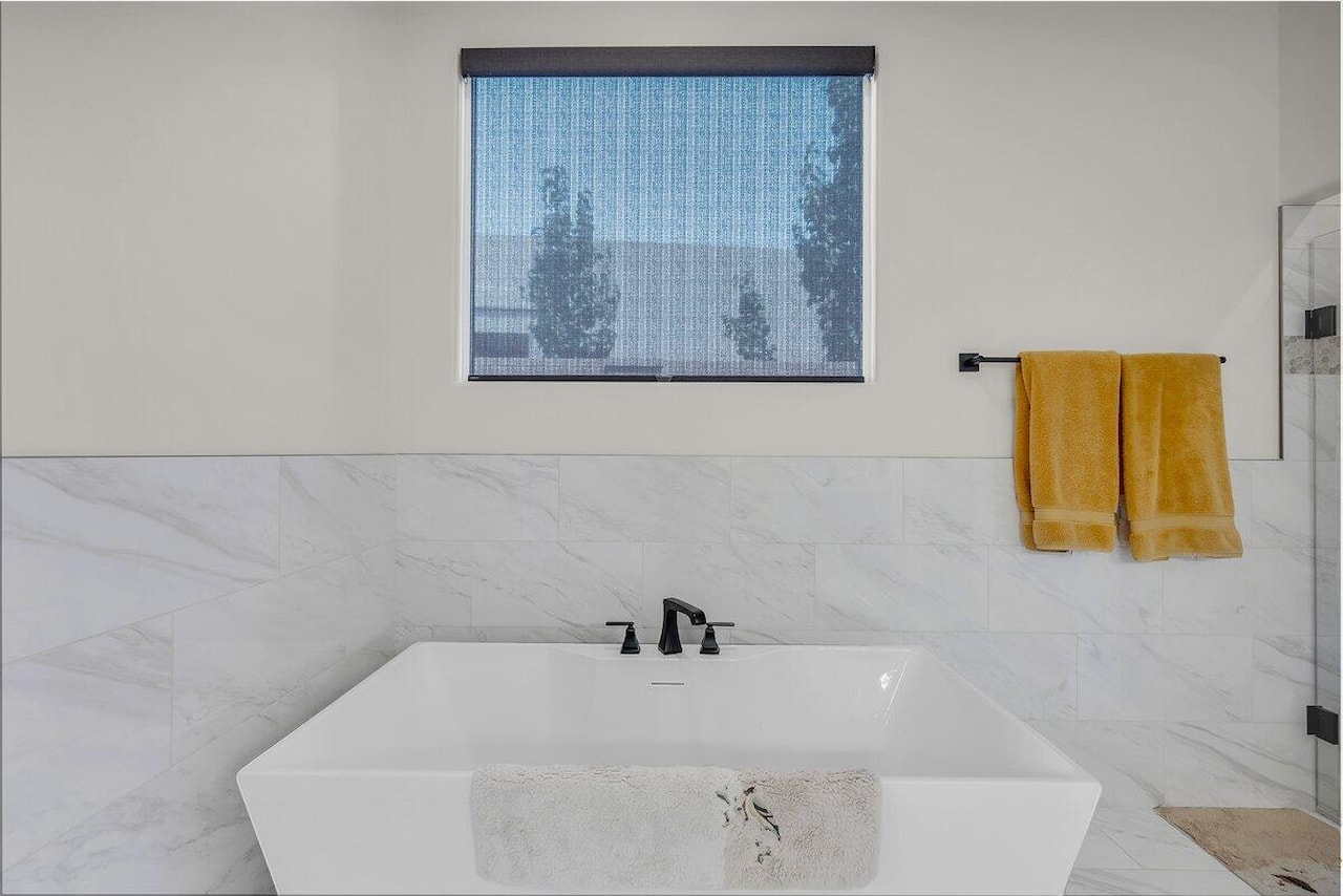 4745 N Cottontail DR St George, UT 84770 home for sale, MLS#25-264307 - Erika Rogers Photo 17