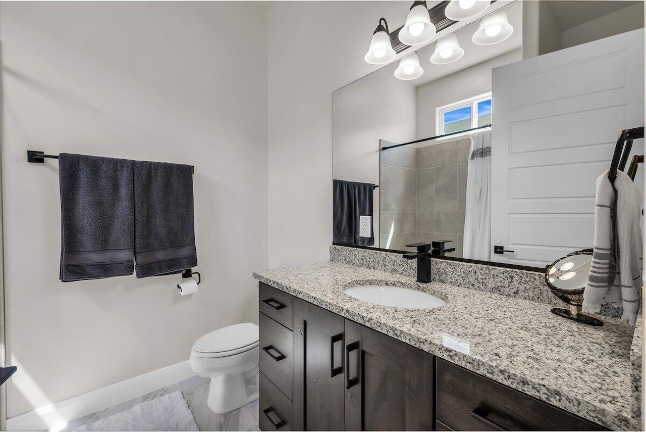 4745 N Cottontail DR St George, UT 84770 home for sale, MLS#25-264307 - Erika Rogers Photo 22