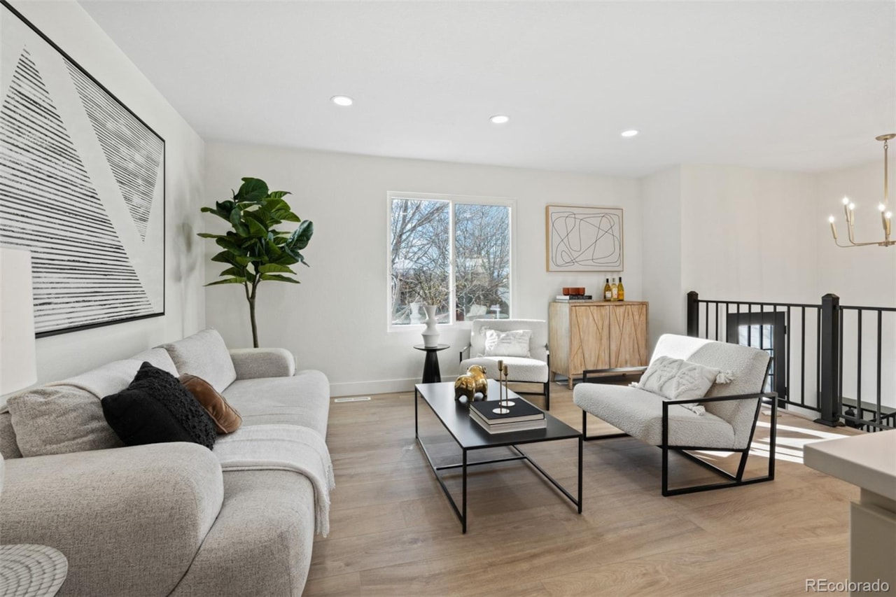 922 Park View St Castle North Welcome to 922 Park View St   a beautifully remodeled gem in the heart of Castle Rock! This... Castle Rock Douglas CO 80104 7878803 home for sale $675,000 7878803 Photo 8