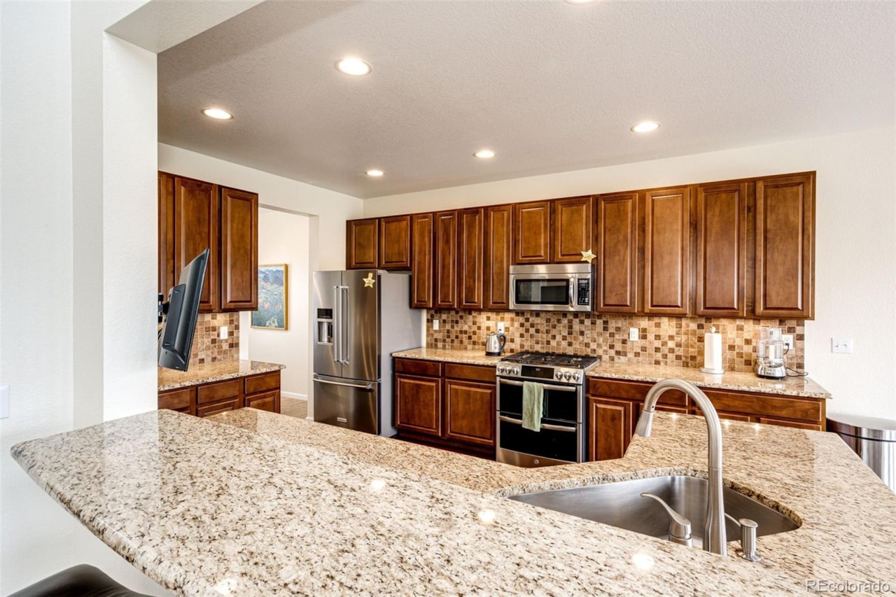 575 Heritage Trl Wild Pointe Set on more than five acres of pristine Colorado landscape, 575 Heritage Trail delivers a luxury... Elizabeth Elbert CO 80107 4856976 home for sale $1,200,000 4856976 Photo 7