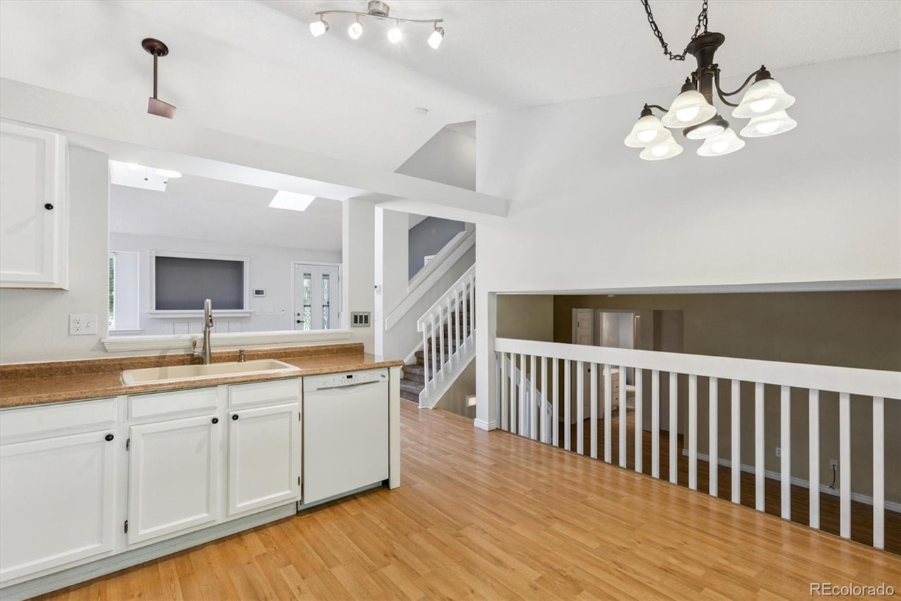 4947 S Espana Way Fox Hill Welcome to your dream home in the Fox Hill neighborhood in the highly sought-after Cherry Creek 5... Centennial Arapahoe CO 80015 2564802 home for sale $499,000 2564802 Photo 8