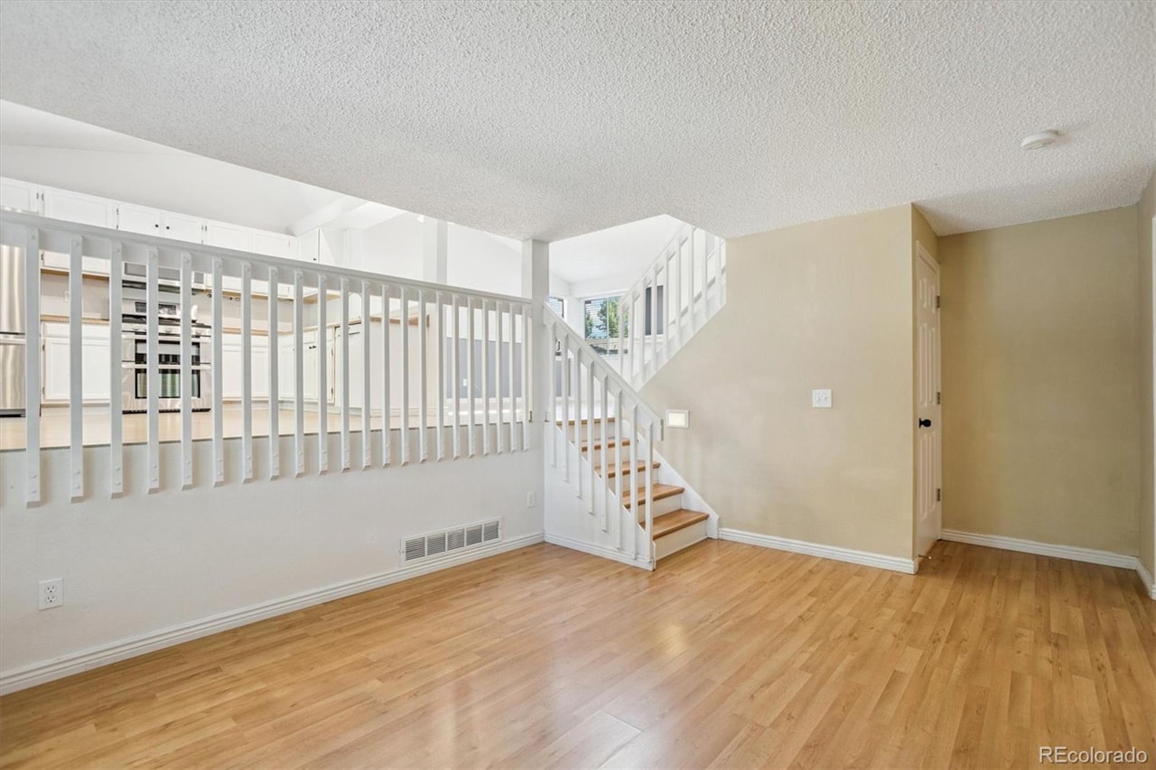 4947 S Espana Way Fox Hill Welcome to your dream home in the Fox Hill neighborhood in the highly sought-after Cherry Creek 5... Centennial Arapahoe CO 80015 2564802 home for sale $499,000 2564802 Photo 10