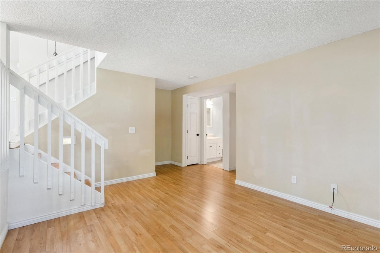 4947 S Espana Way Fox Hill Welcome to your dream home in the Fox Hill neighborhood in the highly sought-after Cherry Creek 5... Centennial Arapahoe CO 80015 2564802 home for sale $499,000 2564802 Photo 11