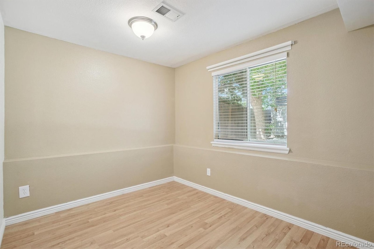 4947 S Espana Way Fox Hill Welcome to your dream home in the Fox Hill neighborhood in the highly sought-after Cherry Creek 5... Centennial Arapahoe CO 80015 2564802 home for sale $499,000 2564802 Photo 12