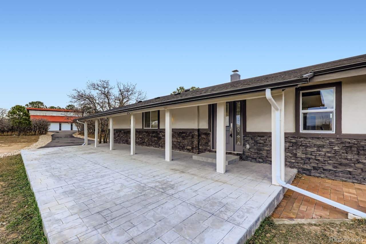 3435 Dawson Rd Perry Pines Gorgeous mountain contemporary walk-out ranch on 5 private acres in Perry Pines community, offering... Sedalia Douglas CO 80135 4545860 home for sale $1,649,000 4545860 Photo 4