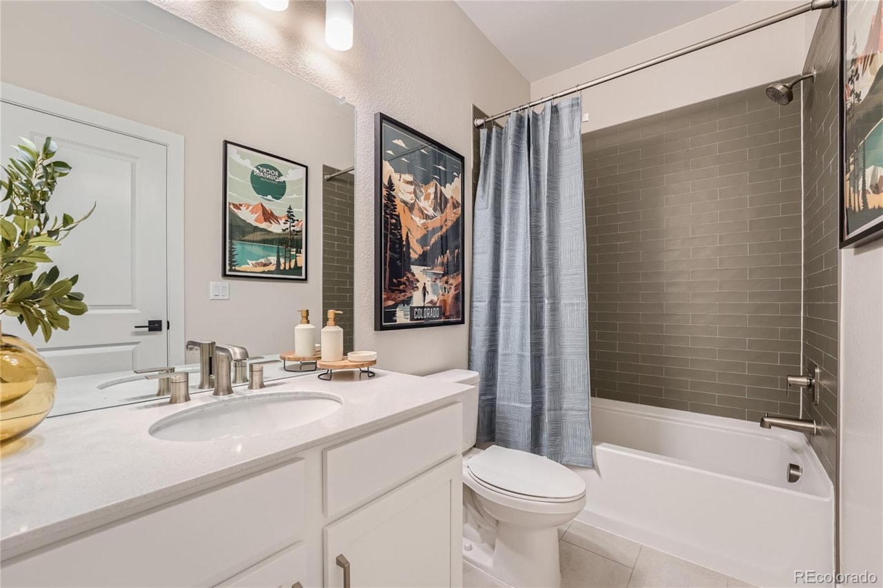 15294 W 68th Place Geos Move-in December! This brand-new 3-bedroom, 2-bathroom Sonnenvilla plan home offers an exceptional... Arvada Jefferson CO 80007 3962836 home for sale $709,990 3962836 Photo 12