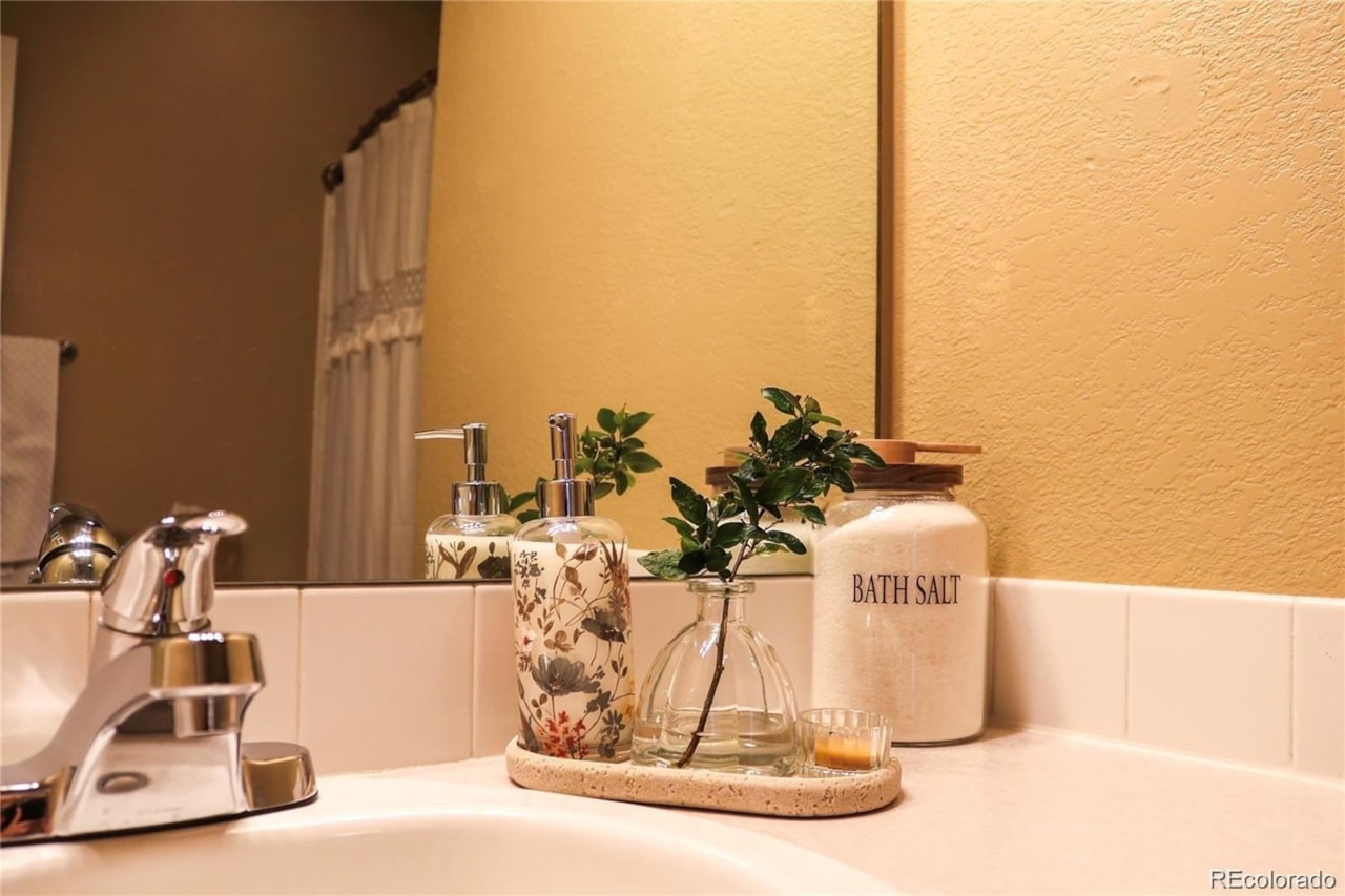 2501 Remington Rd Western Country Ranches This home is covered by a 2 year Choice Ultimate home warranty. Brand new Septic System installed... Elizabeth Elbert CO 80107 3599493 home for sale $755,000 3599493 Photo 26