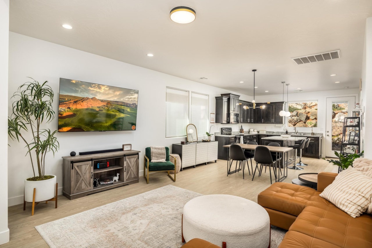 108 W Camino Borde Washington, UT 84780 home for sale, MLS#25-266685 - Erika Rogers Photo 8