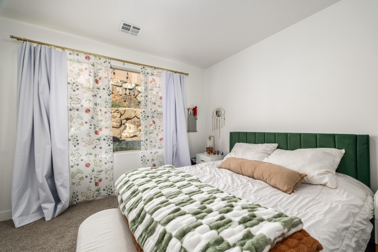 108 W Camino Borde Washington, UT 84780 home for sale, MLS#25-266685 - Erika Rogers Photo 11