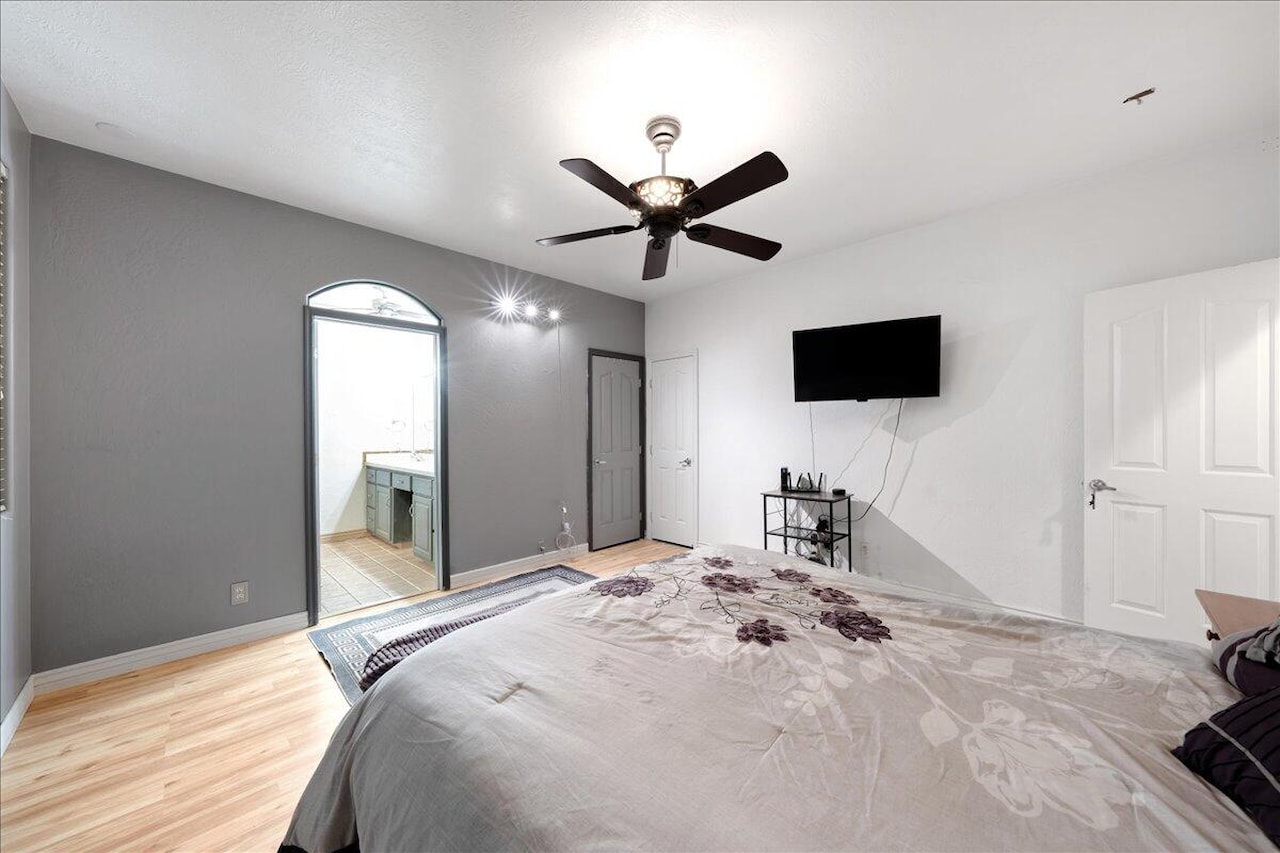 1542 W 1270  N St George, UT 84770 home for sale, MLS#25-266906 - Erika Rogers Photo 17