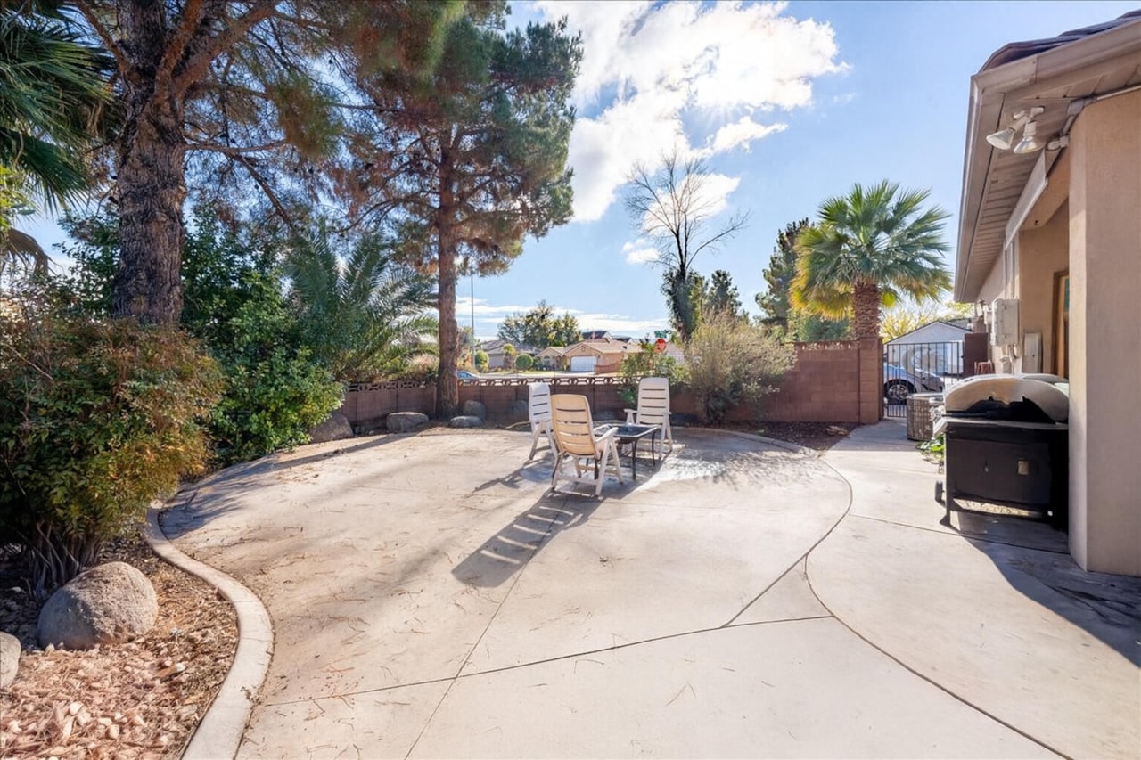 1542 W 1270  N St George, UT 84770 home for sale, MLS#25-266906 - Erika Rogers Photo 30