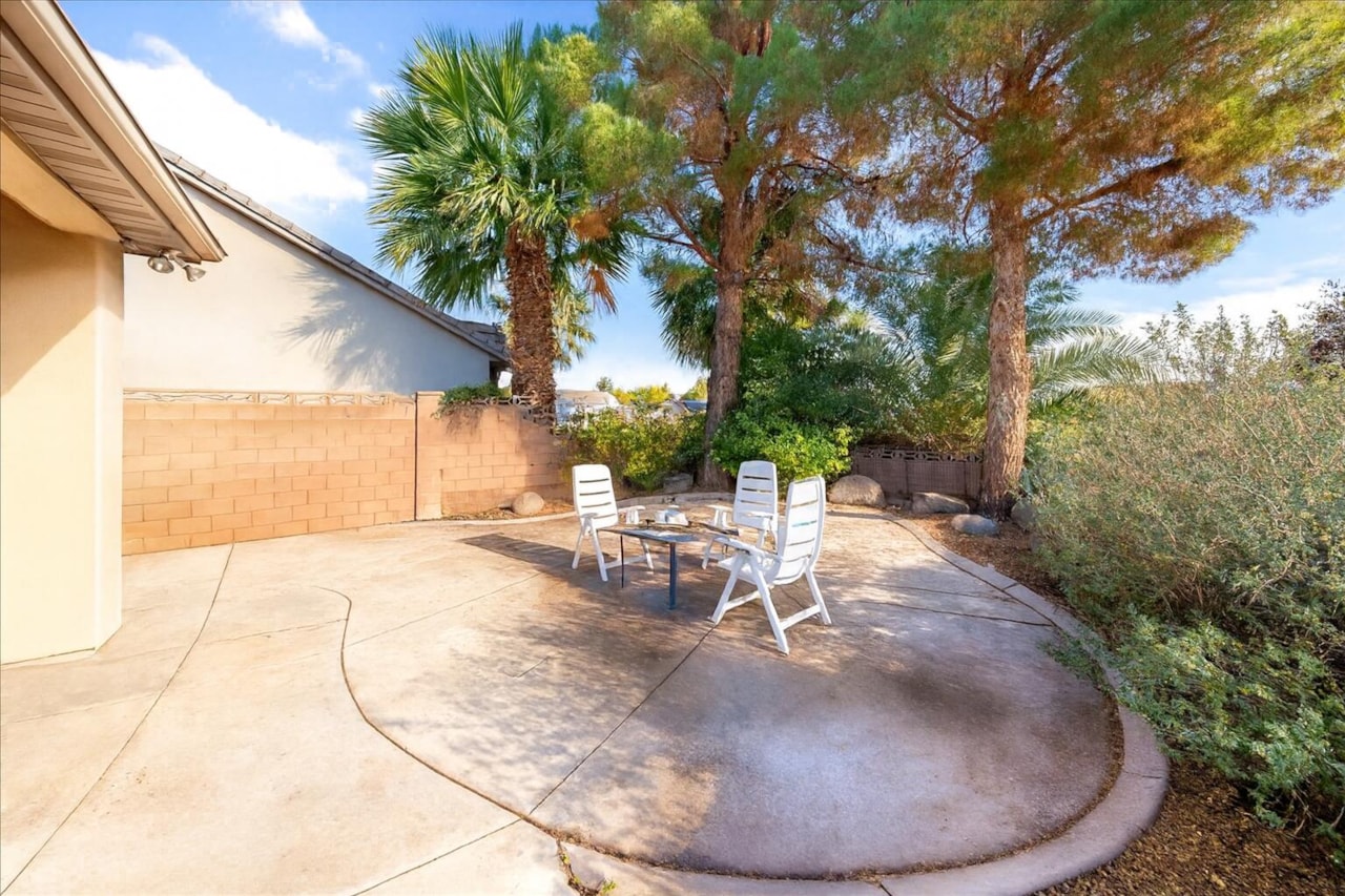 1542 W 1270  N St George, UT 84770 home for sale, MLS#25-266906 - Erika Rogers Photo 34