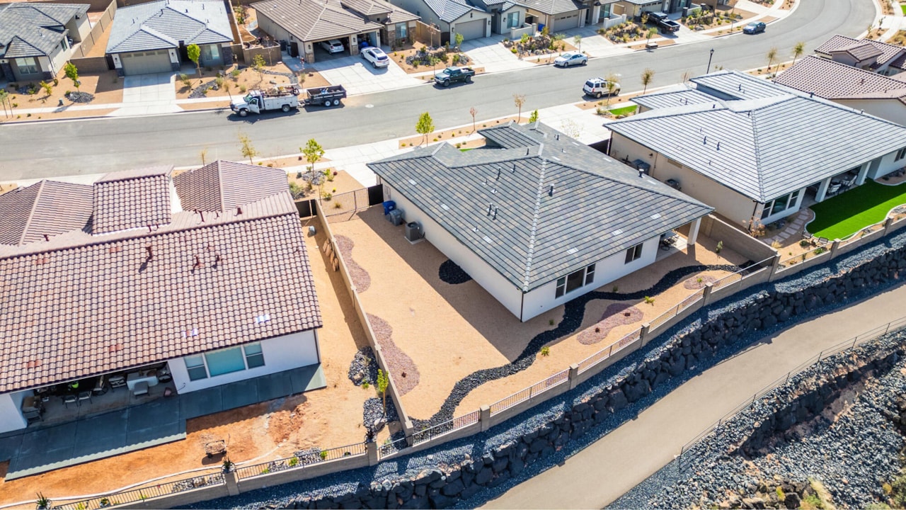 1459 N Highland Parkway Washington, UT 84780 home for sale, MLS#25-264571 - Erika Rogers Photo 6