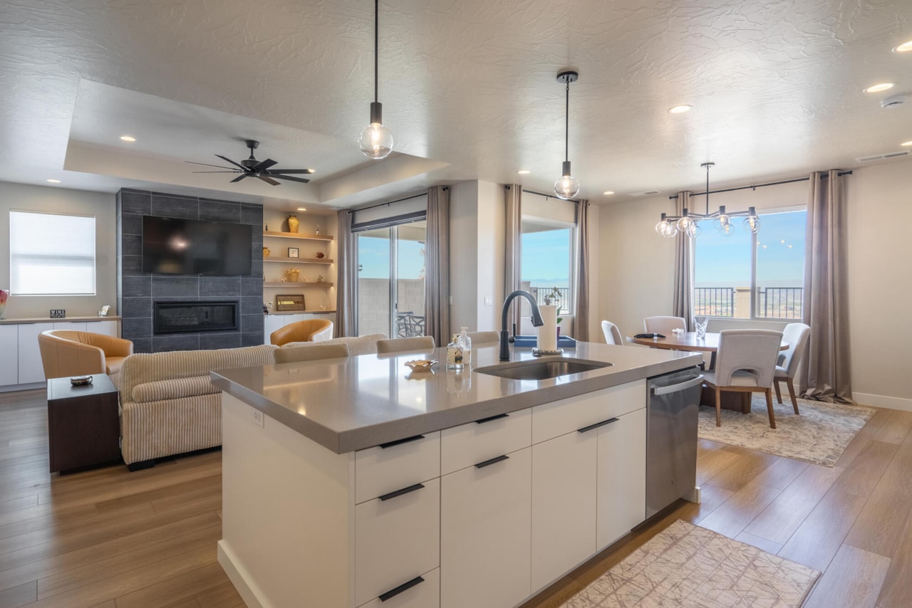 1459 N Highland Parkway Washington, UT 84780 home for sale, MLS#25-264571 - Erika Rogers Photo 14