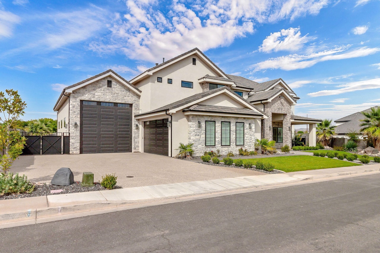 2978 S Farmland DR Washington, UT 84780 home for sale, MLS#25-266967 - Erika Rogers Photo 4