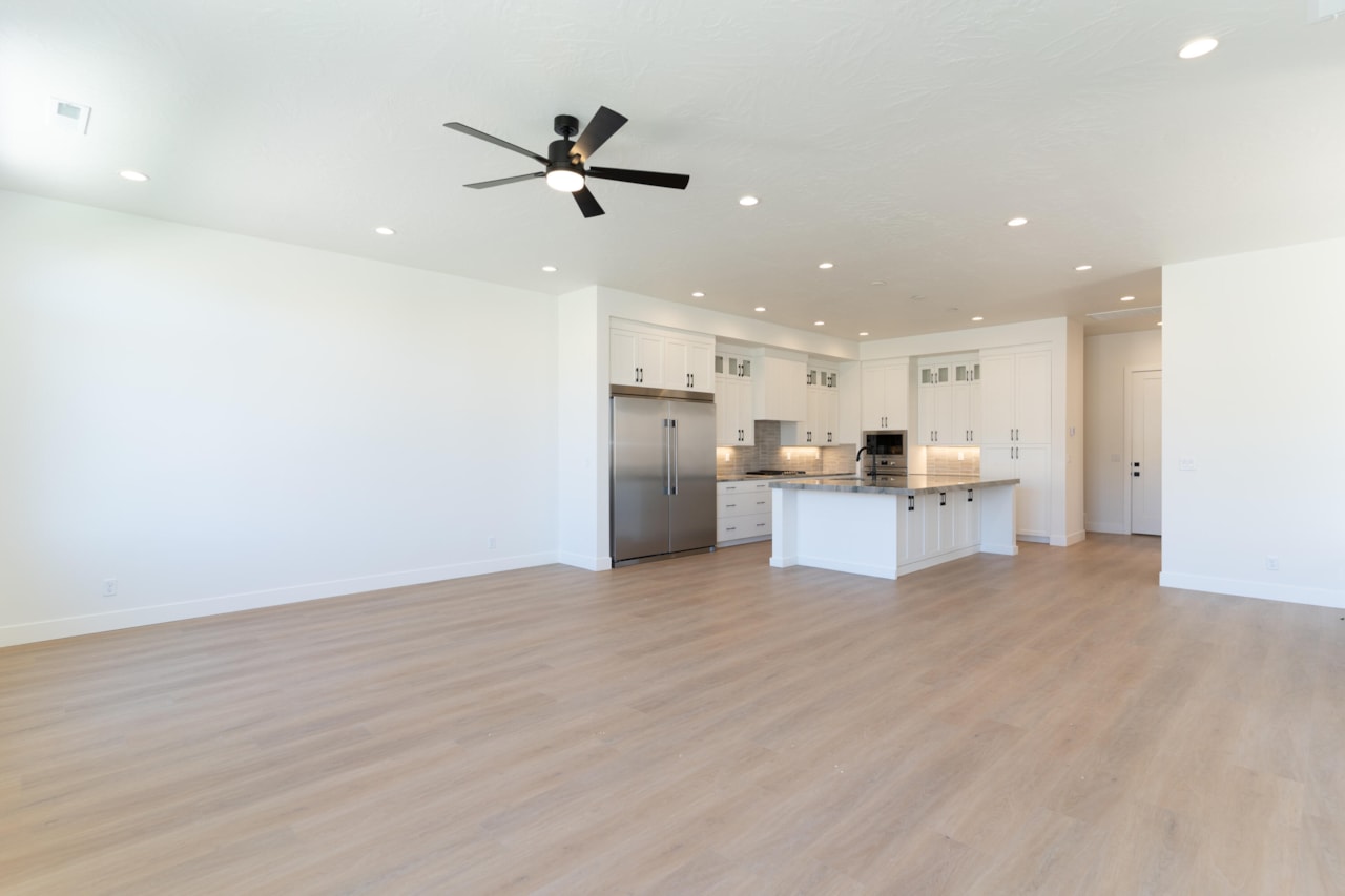 682 W High Tide Place #130 St George, UT 84790 home for sale, MLS#25-266974 - Erika Rogers Photo 7