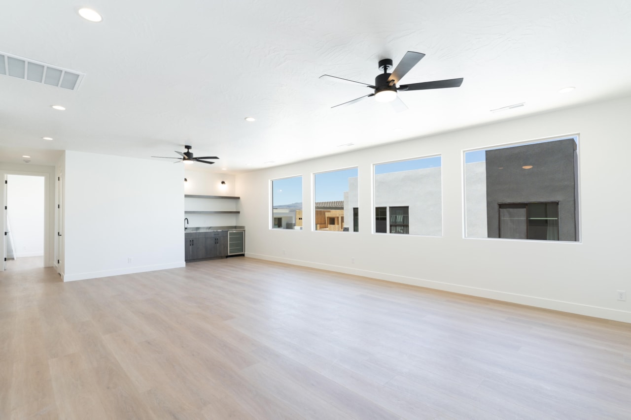 682 W High Tide Place #130 St George, UT 84790 home for sale, MLS#25-266974 - Erika Rogers Photo 13