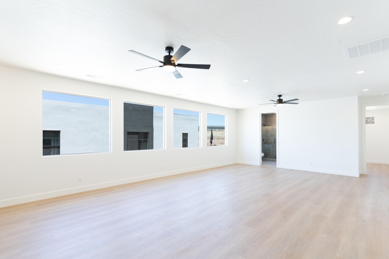 682 W High Tide Place #130 St George, UT 84790 home for sale, MLS#25-266974 - Erika Rogers Photo 14