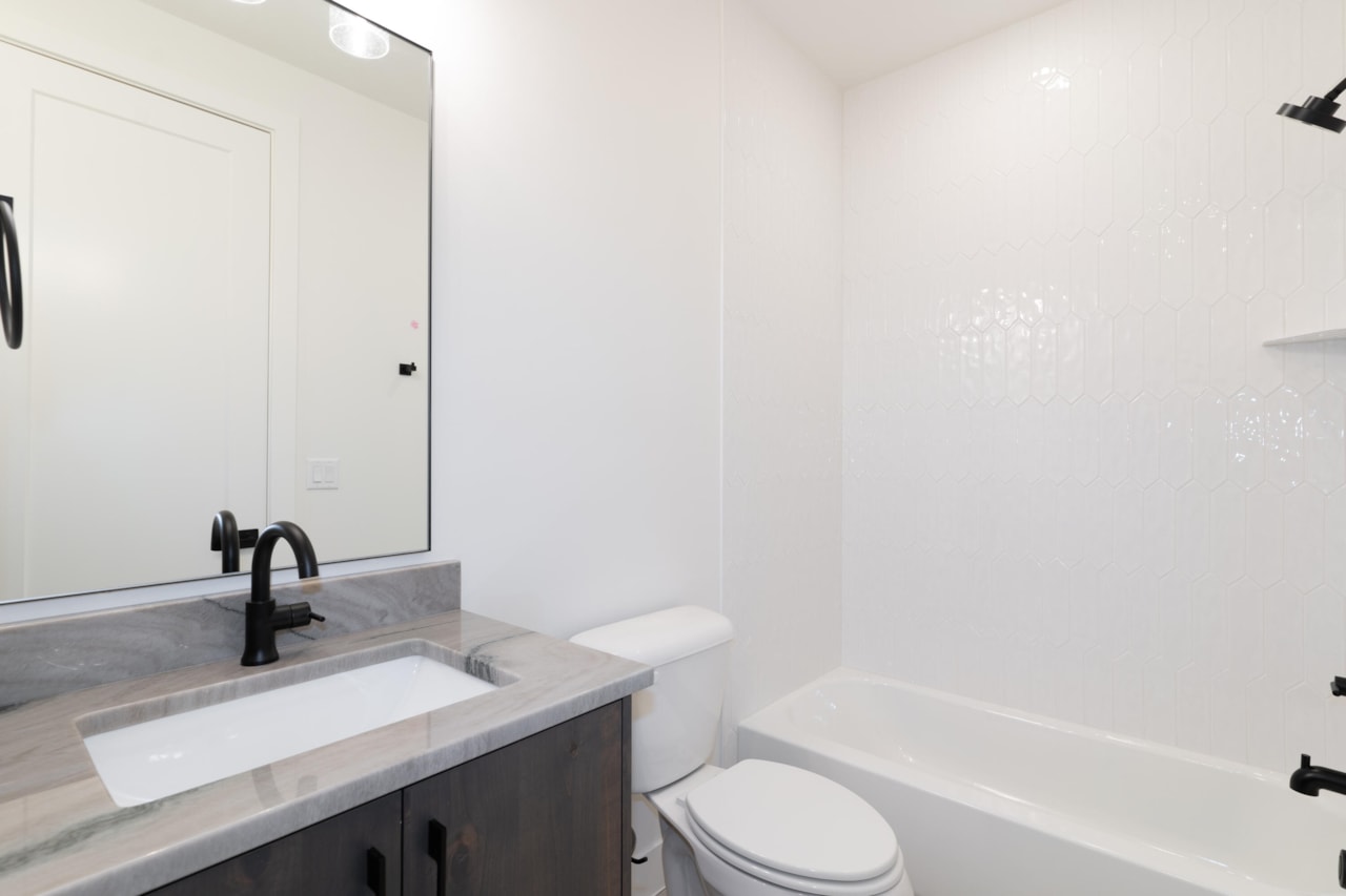 682 W High Tide Place #130 St George, UT 84790 home for sale, MLS#25-266974 - Erika Rogers Photo 18