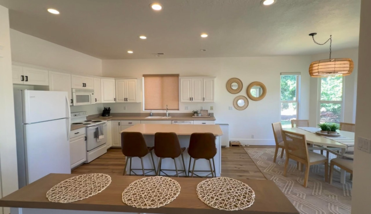 834 W Chickadee CT Washington, UT 84780 home for sale, MLS#25-266978 - Erika Rogers Photo 23