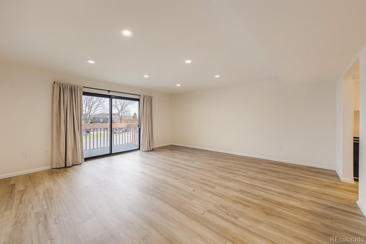 12565 Sheridan Blvd #115 Corbin Manor Excellent 2 bed/2 bath first floor condo in the highly desirable 55+ community of Corbin Manor... Broomfield Broomfield CO 80020 6792637 condo for sale $365,000 6792637 Photo 7