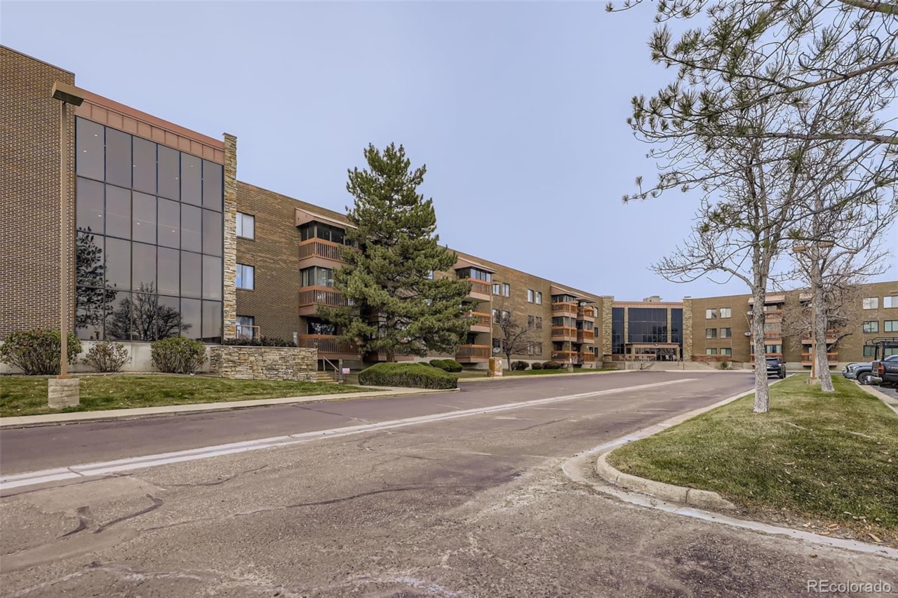 12565 Sheridan Blvd #115 Corbin Manor Excellent 2 bed/2 bath first floor condo in the highly desirable 55+ community of Corbin Manor... Broomfield Broomfield CO 80020 6792637 condo for sale $365,000 6792637 Photo 31