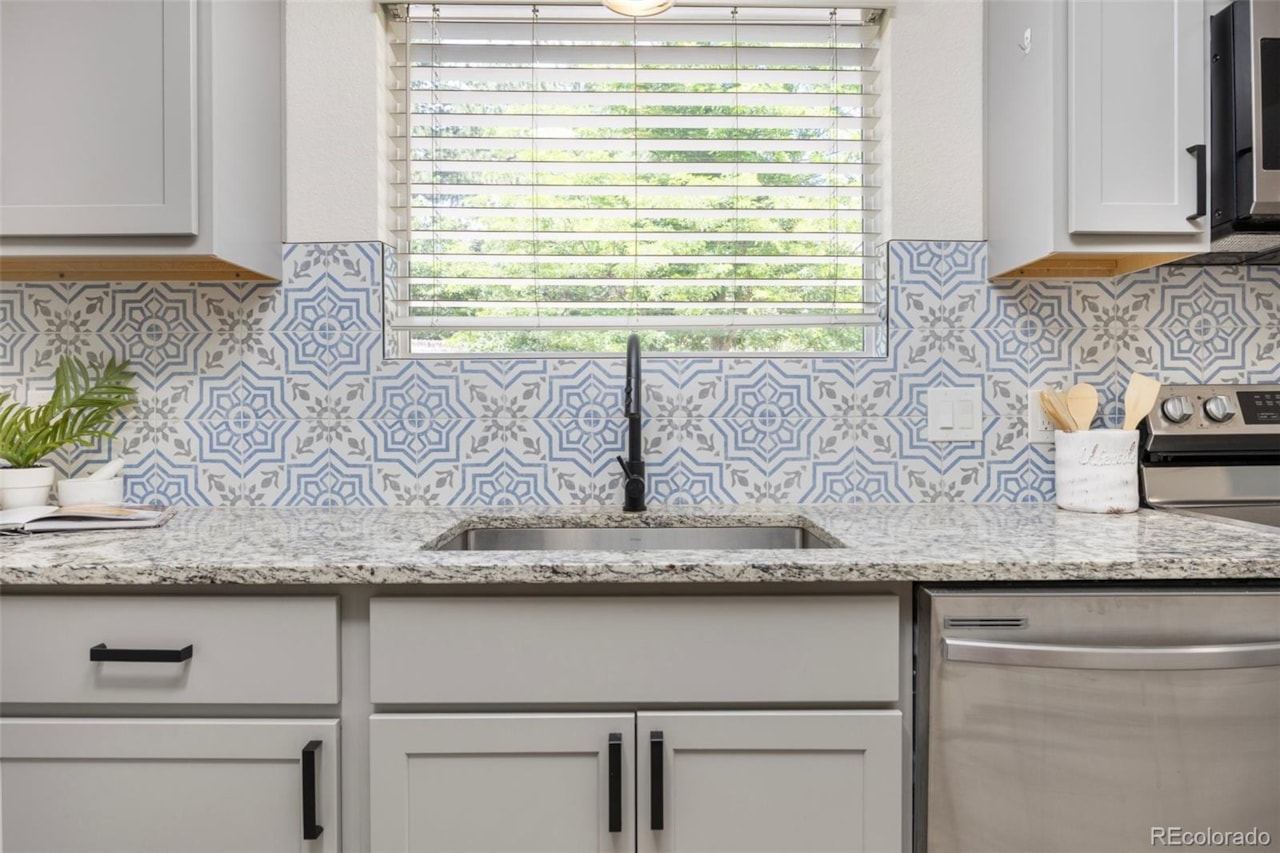 13275 W 63rd Place Meadowlake West Well priced, excellent condition home in Arvada with good value now vs the peak frenzy years.... Arvada Jefferson CO 80004 6234737 home for sale $659,000 6234737 Photo 12