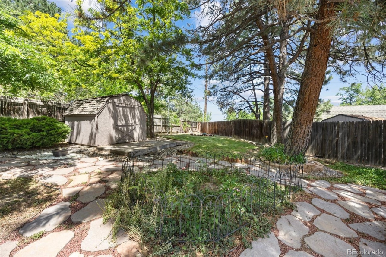 13275 W 63rd Place Meadowlake West Well priced, excellent condition home in Arvada with good value now vs the peak frenzy years.... Arvada Jefferson CO 80004 6234737 home for sale $659,000 6234737 Photo 27