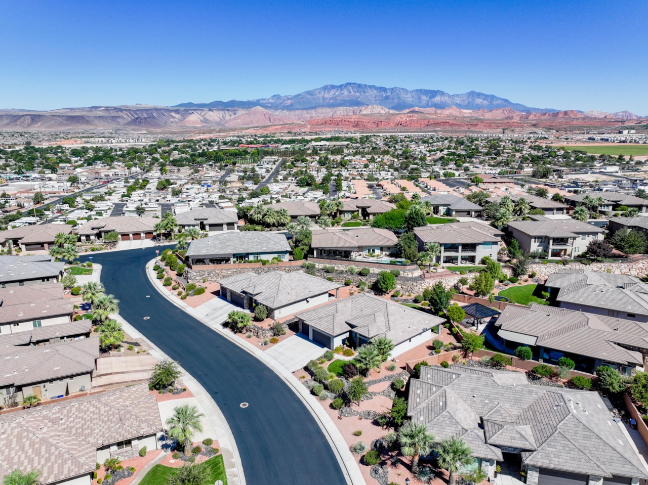 397 S Leoni Way Washington, UT 84780 home for sale, MLS#25-265216 - Erika Rogers Photo 46