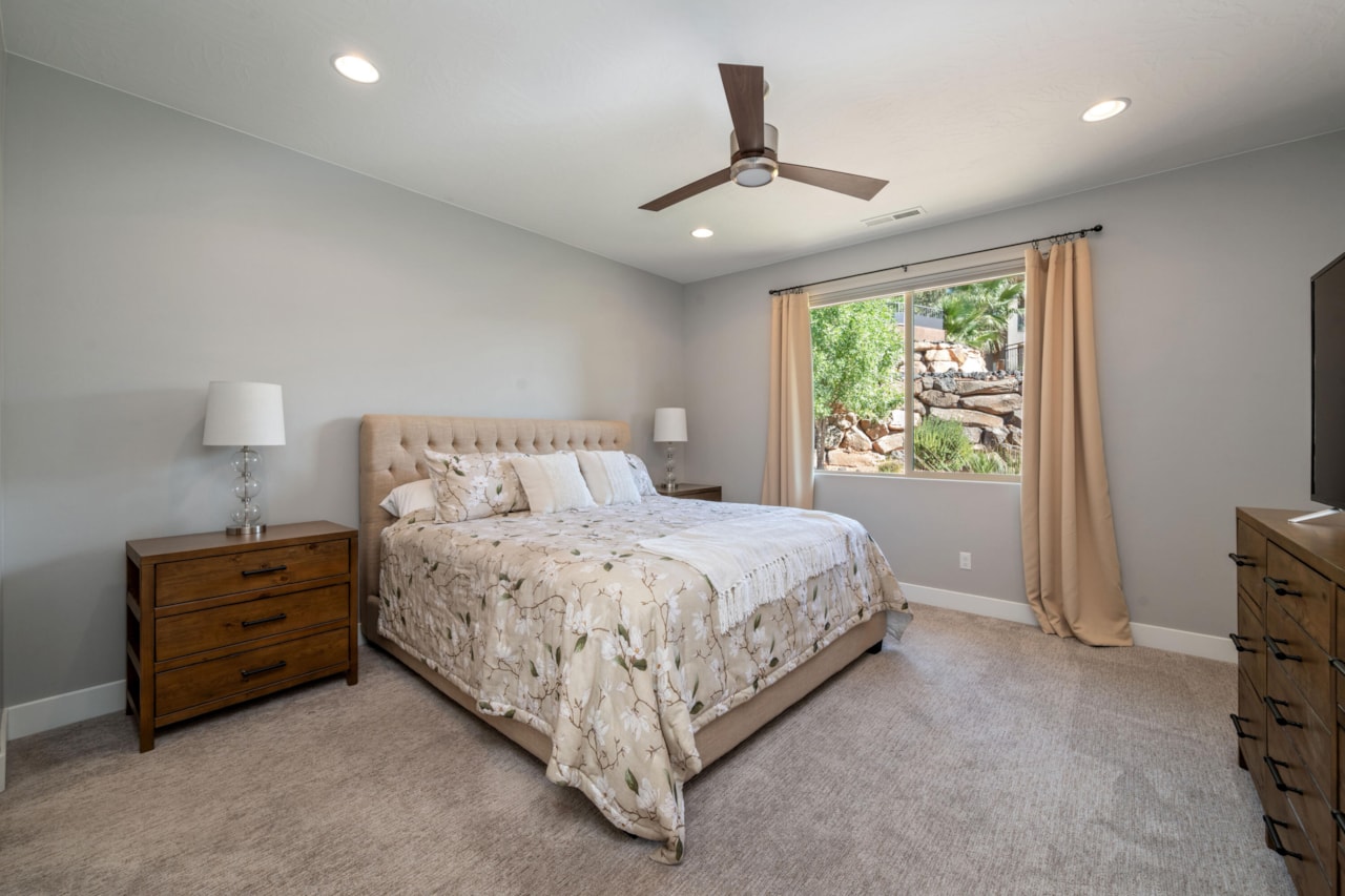 397 S Leoni Way Washington, UT 84780 home for sale, MLS#25-265216 - Erika Rogers Photo 19