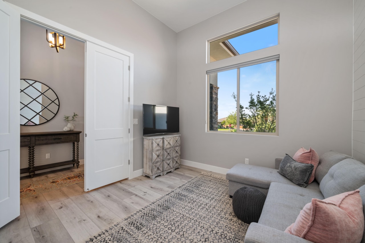 397 S Leoni Way Washington, UT 84780 home for sale, MLS#25-265216 - Erika Rogers Photo 24