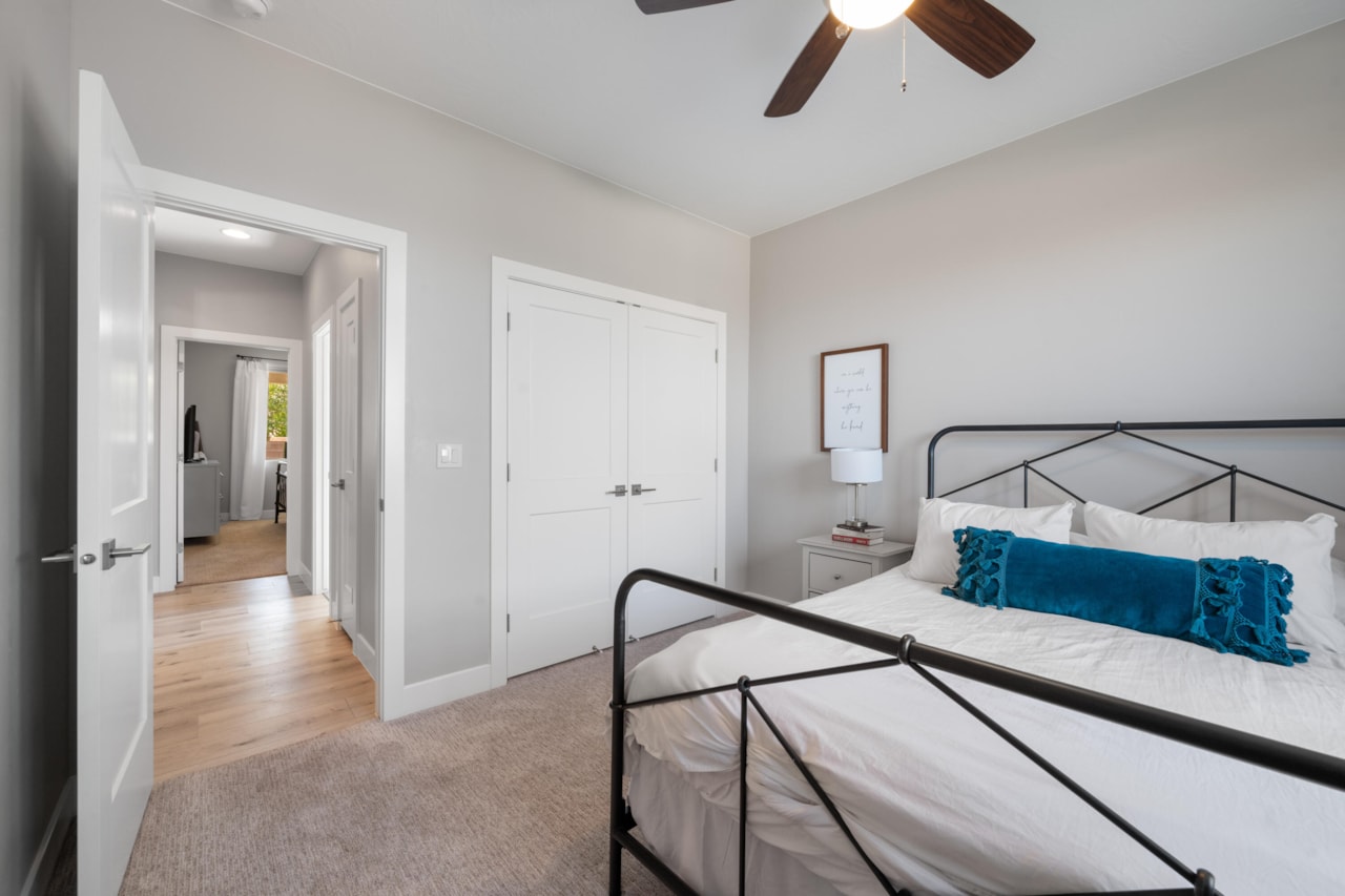 397 S Leoni Way Washington, UT 84780 home for sale, MLS#25-265216 - Erika Rogers Photo 31