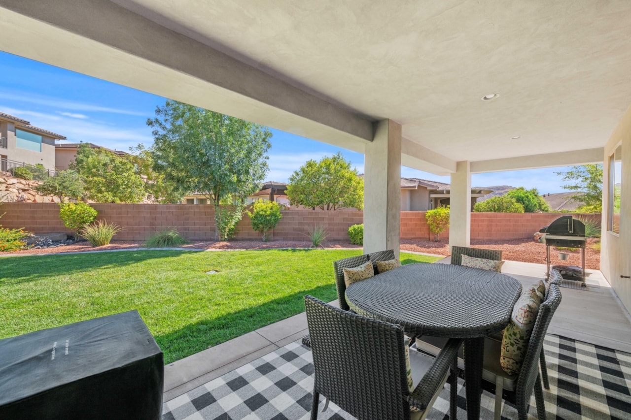 397 S Leoni Way Washington, UT 84780 home for sale, MLS#25-265216 - Erika Rogers Photo 38