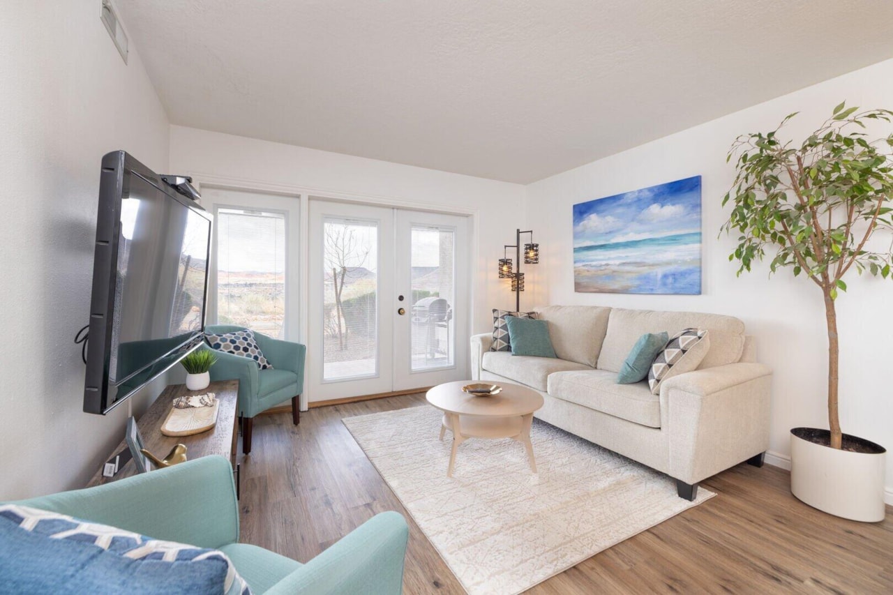 1845 W Canyon View DR #302 St George, UT 84770 condo for sale, MLS#25-266980 - Erika Rogers Photo 3