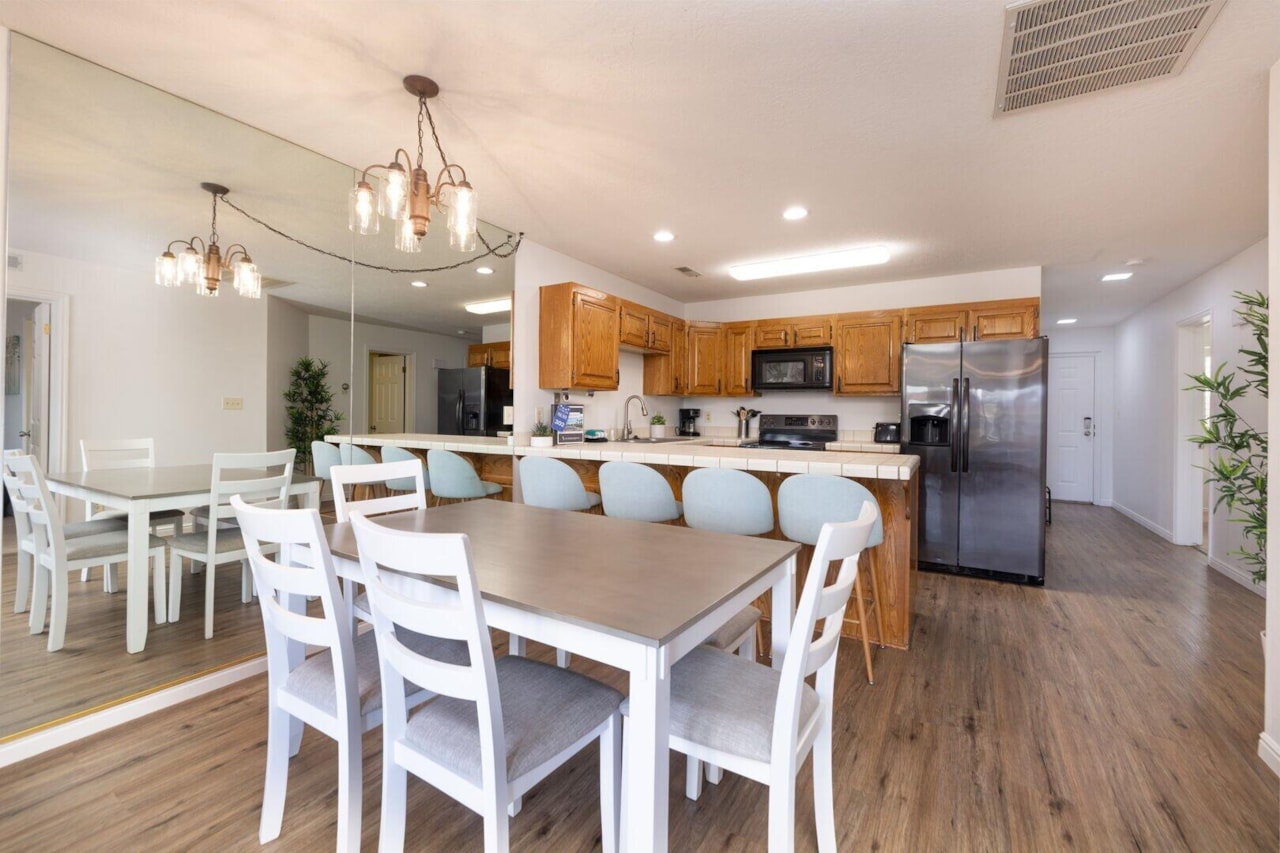 1845 W Canyon View DR #302 St George, UT 84770 condo for sale, MLS#25-266980 - Erika Rogers Photo 4