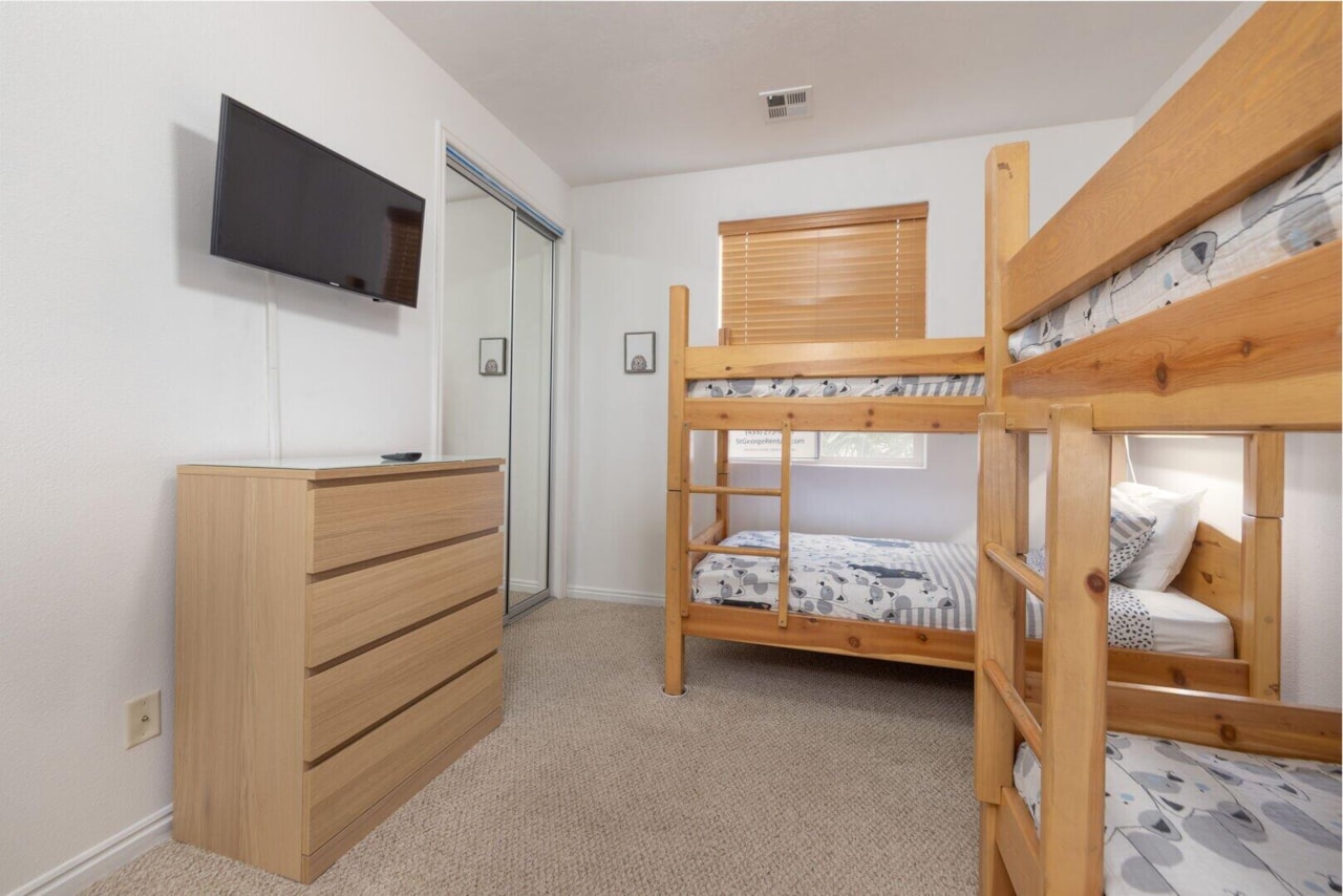 1845 W Canyon View DR #1707 St George, UT 84770 condo for sale, MLS#25-266981 - Erika Rogers Photo 18